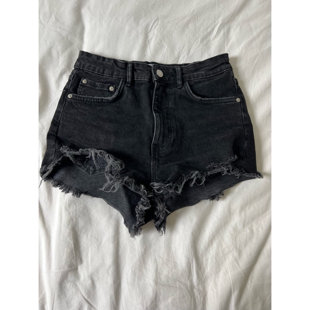 Zara 8197/011/800 High Rise Black Denim Shorts - US 4